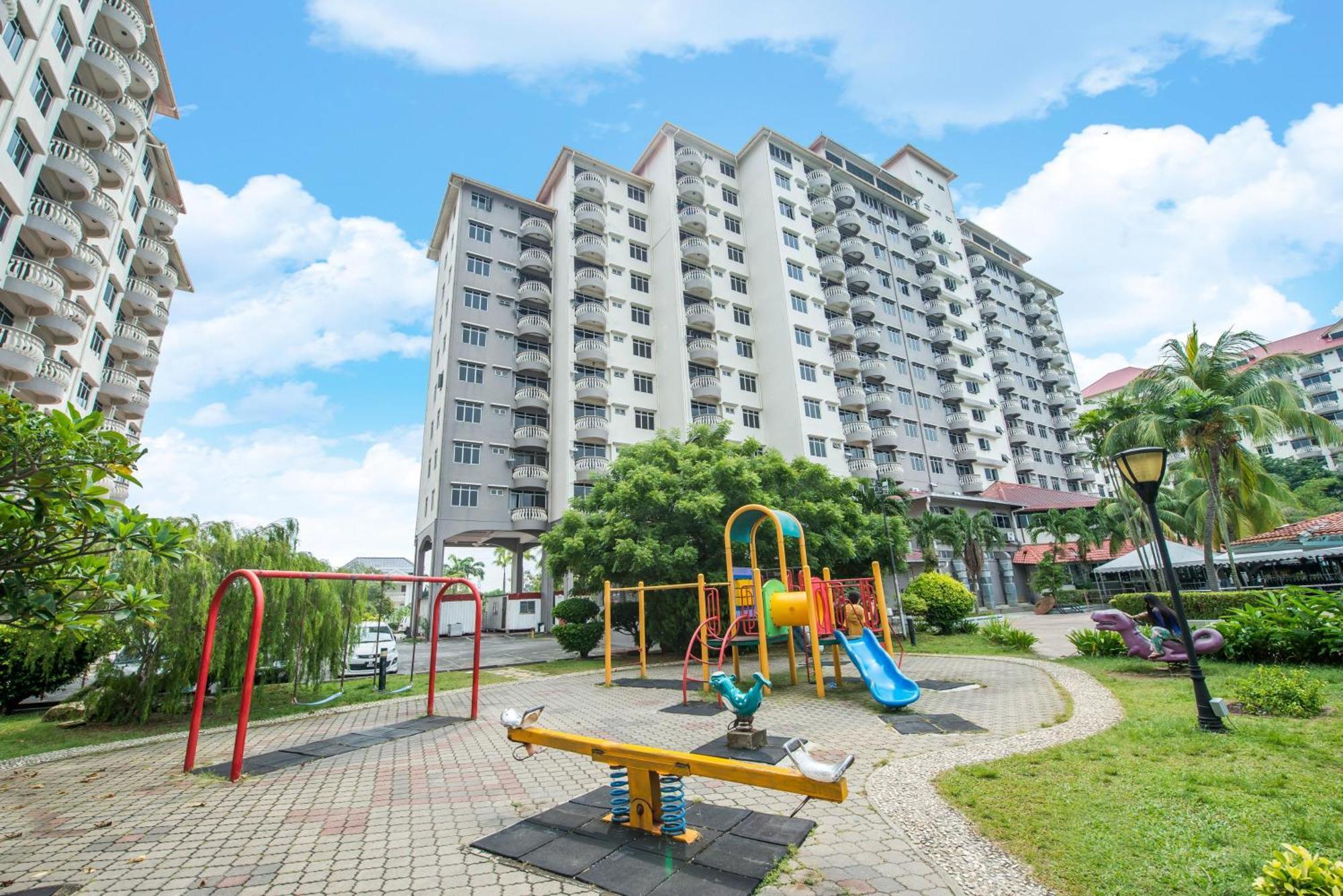 3 Bedroom Seaview Condo @ Glory Beach Resort, Port Dickson Exteriér fotografie